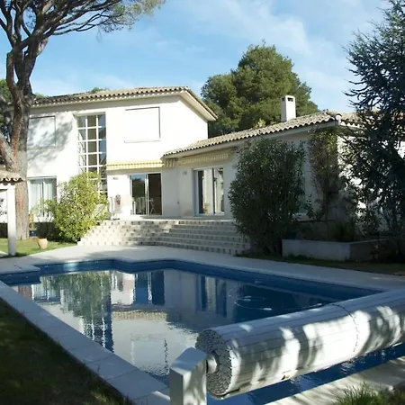 Guest house Valescure *